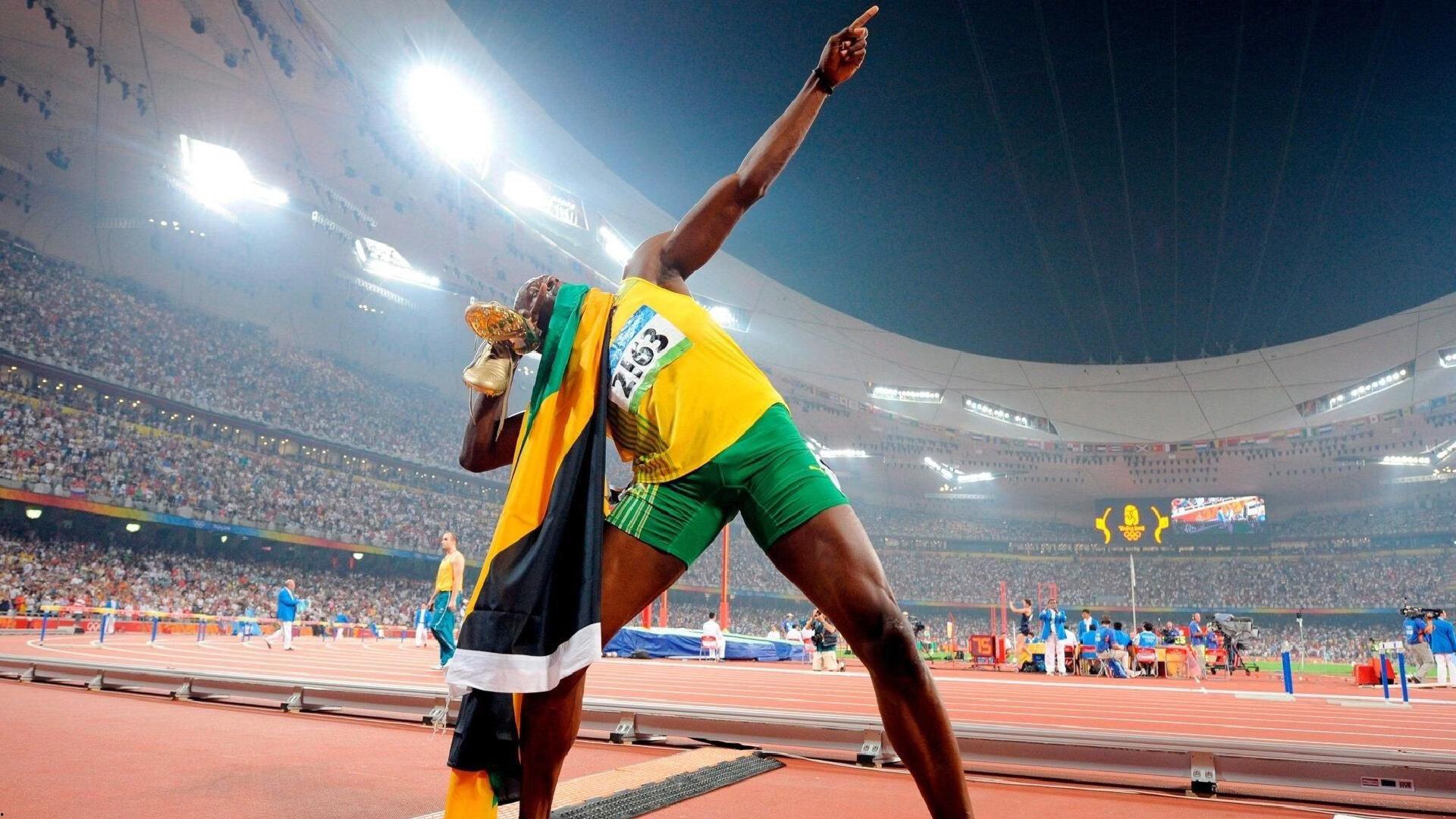 规则奇阵!绿林流浪者开赛闪电四换人,战术博弈引爆英协联杯