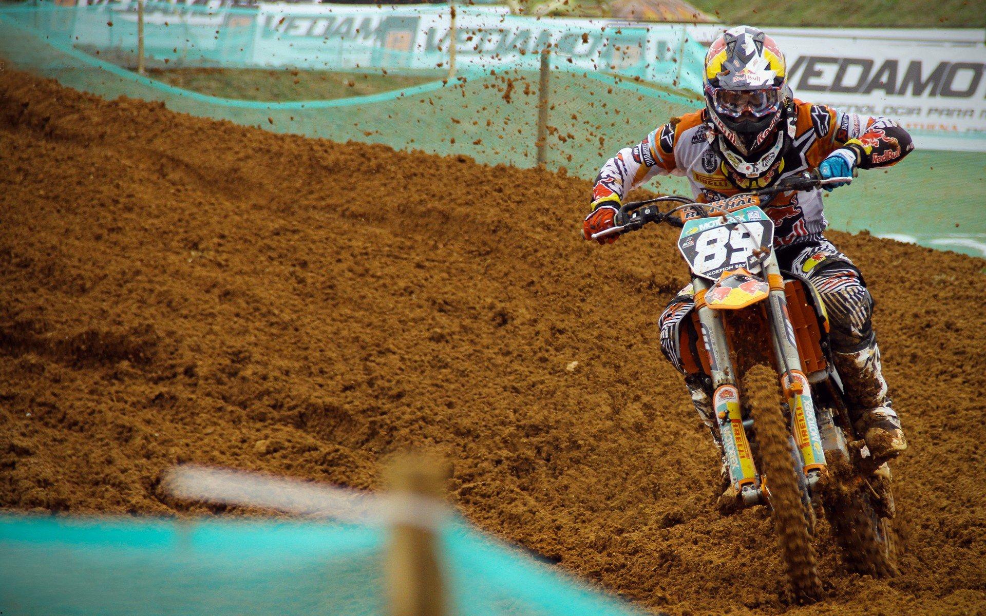 三旬老将擎天柱 定海神针稳军心 中国男篮砥柱人物续写传奇